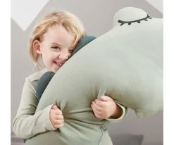 Done by Deer Almohada de Maternidad Croco Verde^ Cojines Infantiles