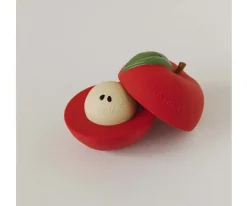 Oli & Carol Apple Juguete Apilable y Pelotita Sonajero