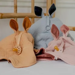 BIBS Doudou Kangaroo Blush^ Muselinas Bebé
