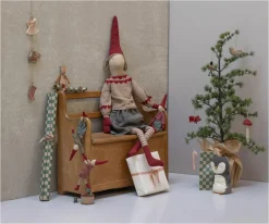 Maileg Duende Pixy Chica Talla 6 con Falda y Suéter de Punto