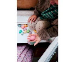 Niños Grapat Happy Eggs