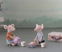 Niños Maileg Maleta con Set de Té Morado Madelaine