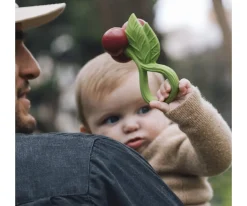 Oli & Carol Sonajero Mordedor Cherry