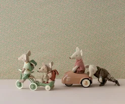 Niños Maileg Triciclo con Garaje Ratón Verde