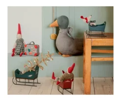 Maileg Trineo Ratón Rojo